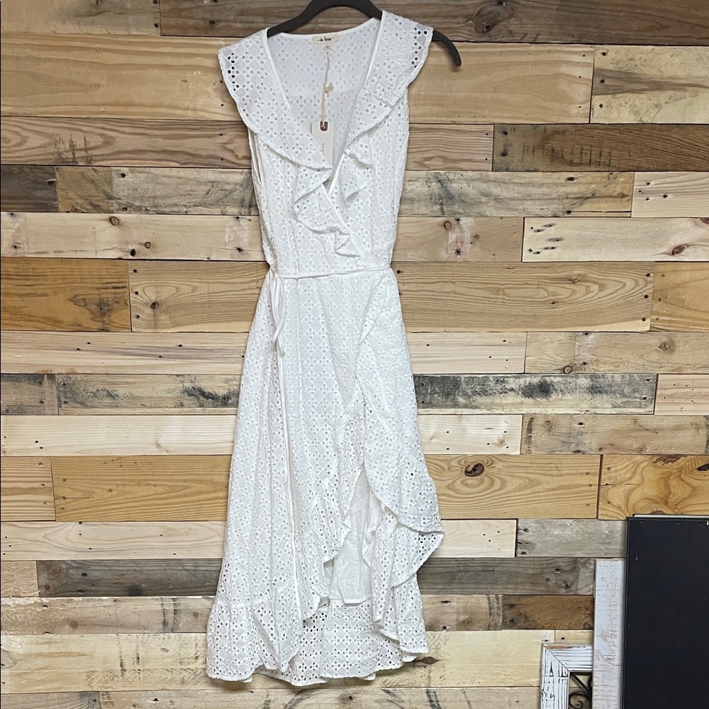 In Bloom size Large White Eyelet Wrapped Lightweight 100% Cotton Midi Dress